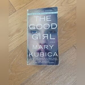🌸 3/$20 BOOKS | The Good Girl By Mary Kubica